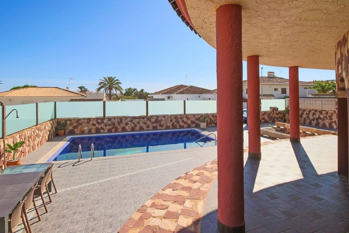 4 camera da letto Villa in vendita in Orihuela Costa - 1.199.000 € (Rif: 10028263)