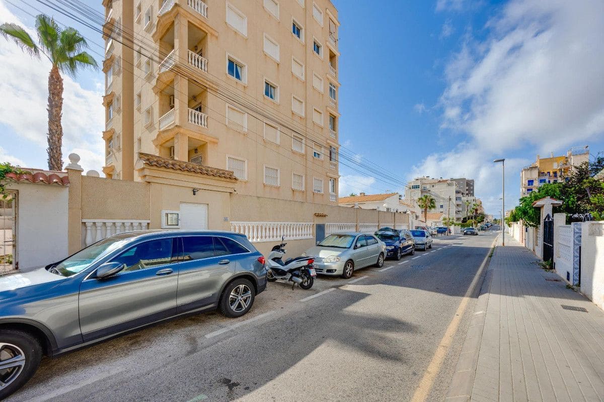2 makuuhuone Huoneisto myytävänä paikassa Torrevieja - 164 969 € (Ref: 10028265)
