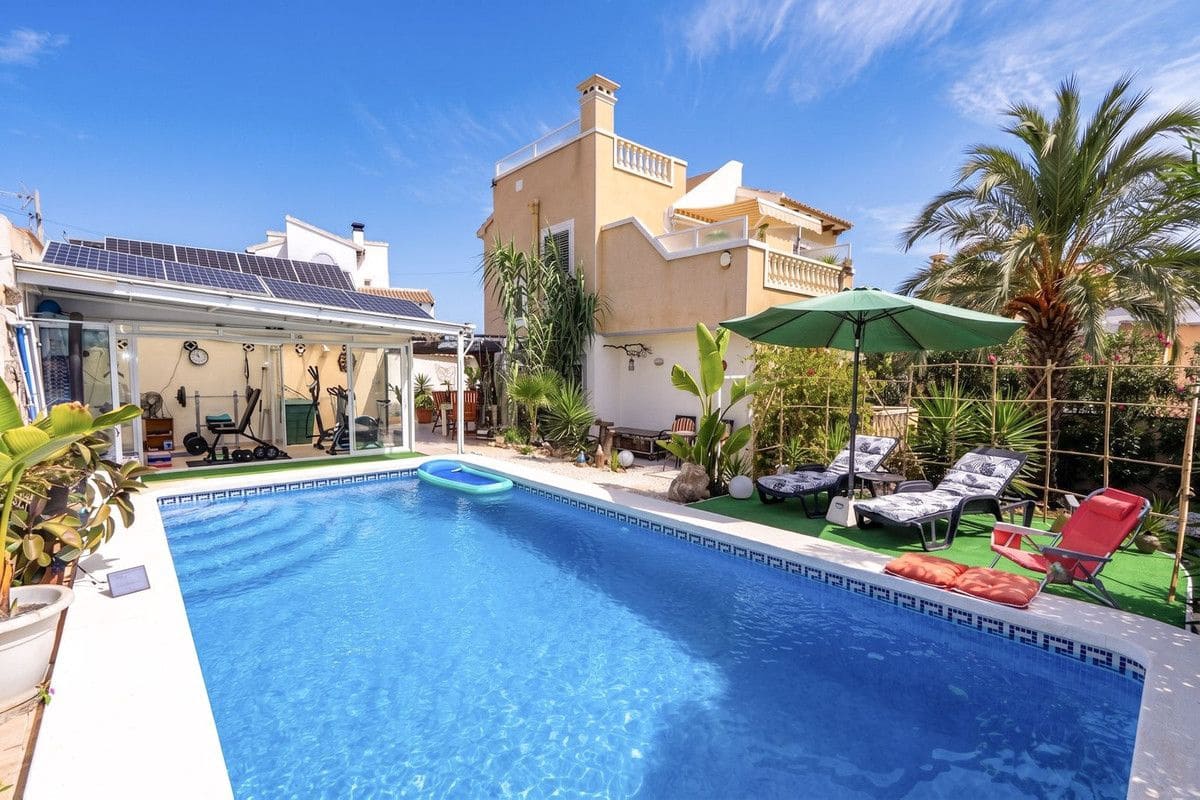 3 sypialnia Willa na sprzedaż w Orihuela Costa z basenem - 349 990 € (Ref: 10028275)