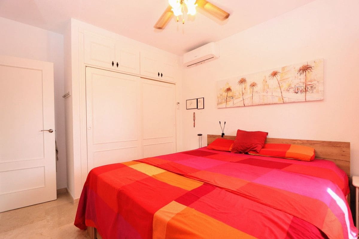 3 sypialnia Willa na sprzedaż w Orihuela Costa z basenem - 349 990 € (Ref: 10028275)