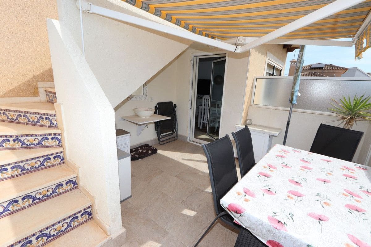 3 sypialnia Willa na sprzedaż w Orihuela Costa z basenem - 349 990 € (Ref: 10028275)