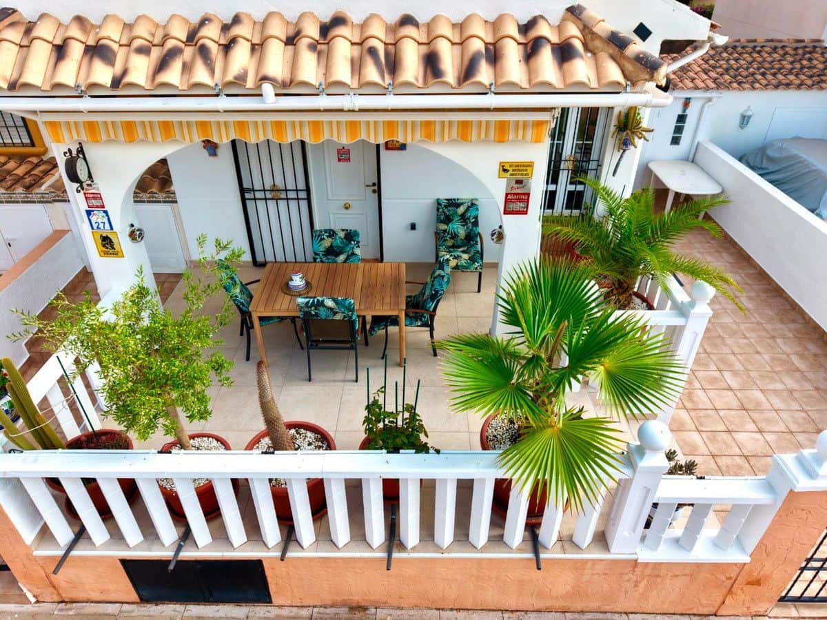 2 slaapkamer Villa te koop in Orihuela Costa met zwembad - € 239.000 (Ref: 10028306)