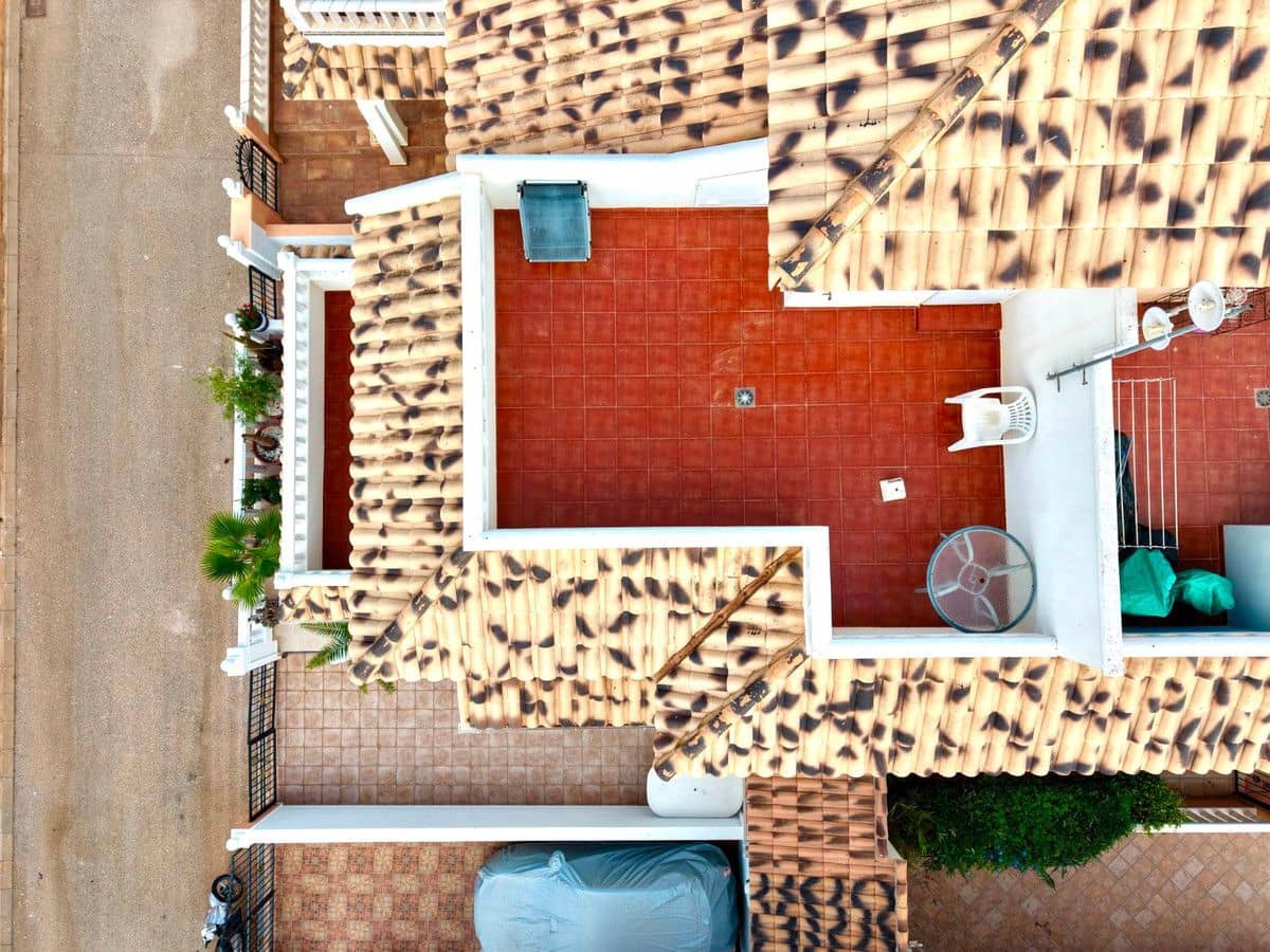 2 slaapkamer Villa te koop in Orihuela Costa met zwembad - € 239.000 (Ref: 10028306)