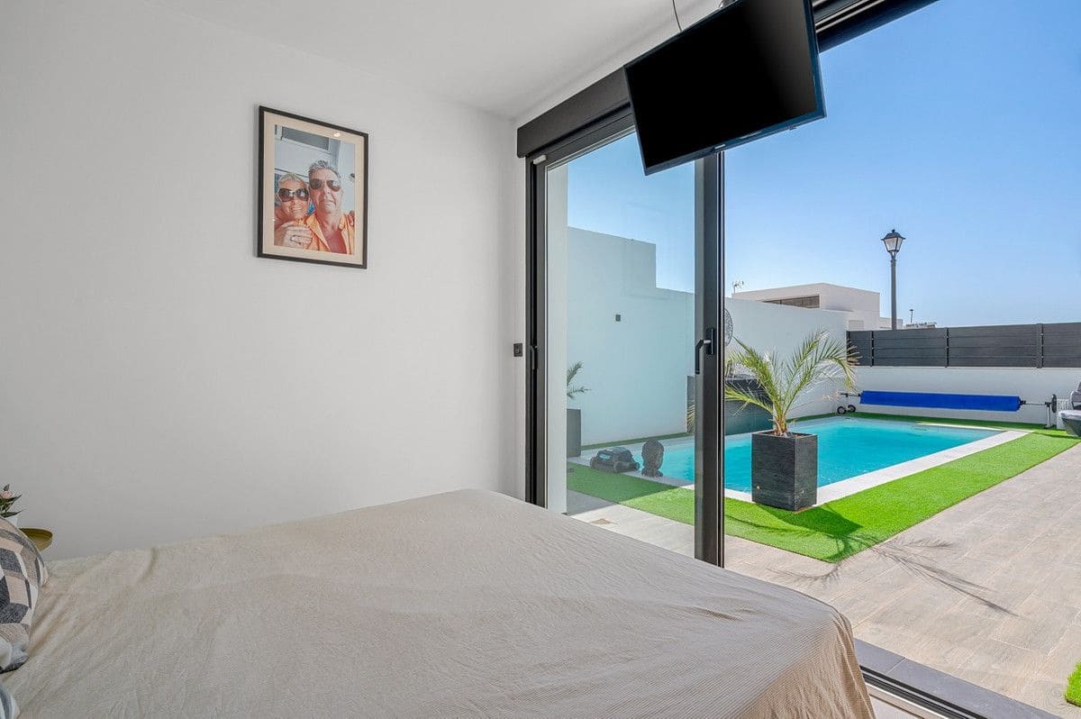 4 Zimmer Villa zu verkaufen in Fortuna mit Pool - 355.000 € (Ref: 10028309)