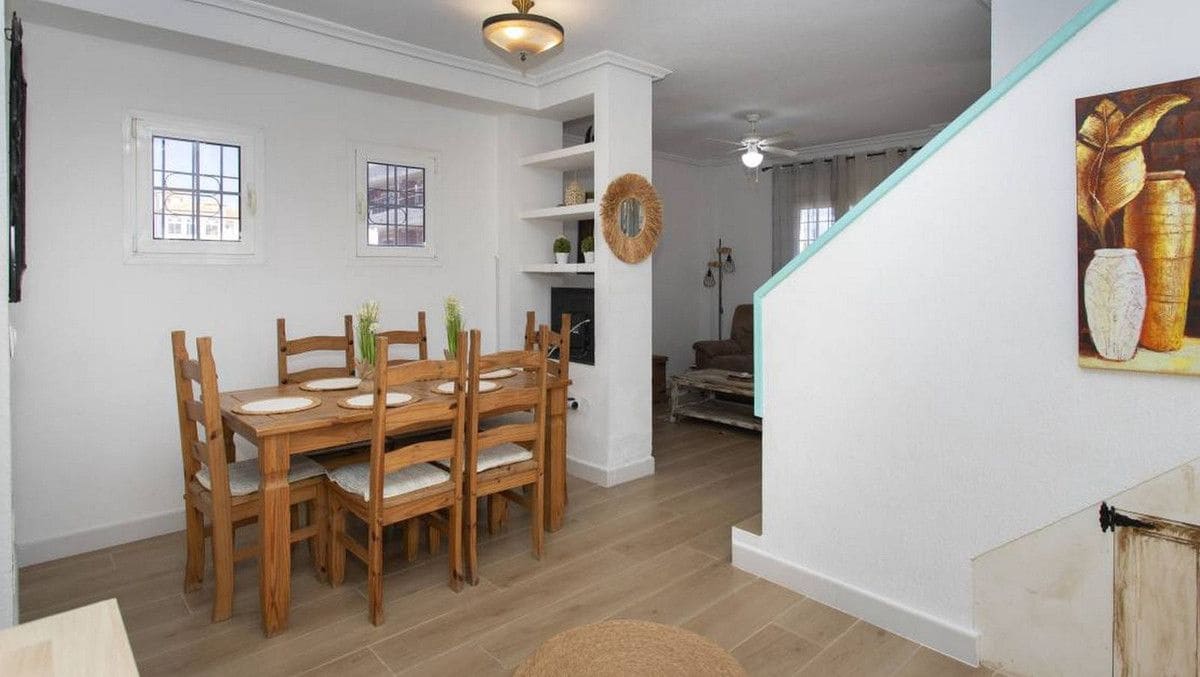 3 bedroom Apartment for sale in La Zenia with pool - € 330,000 (Ref: 10028313)
