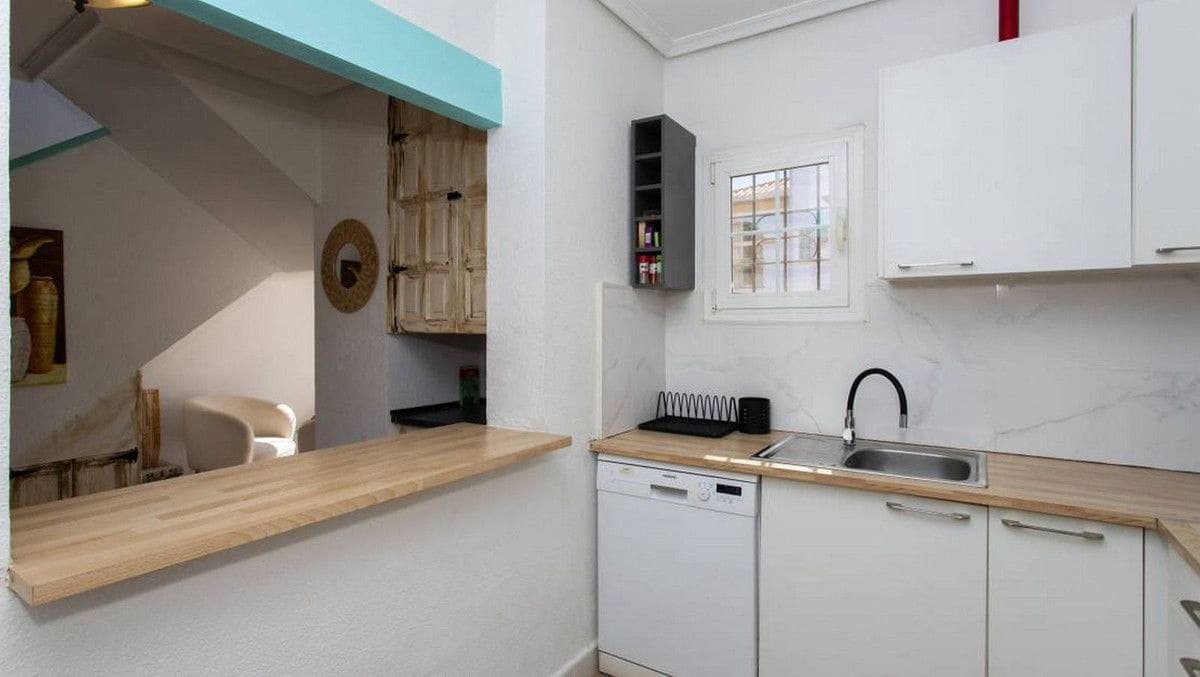 3 bedroom Apartment for sale in La Zenia with pool - € 330,000 (Ref: 10028313)