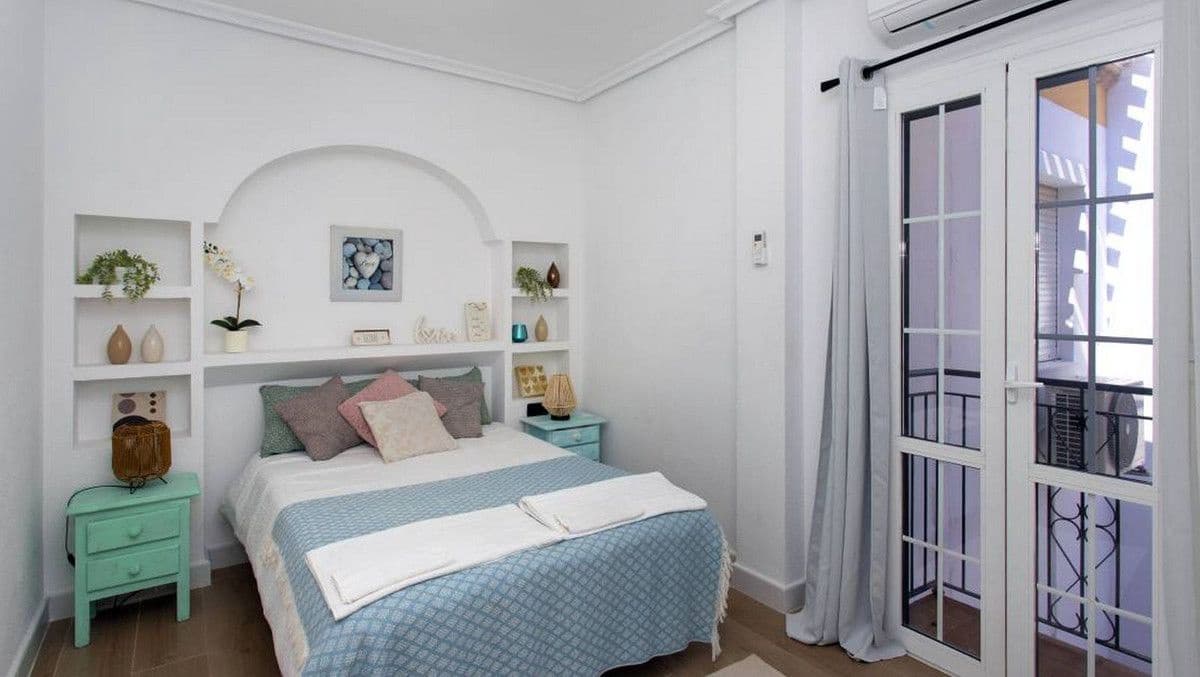 3 bedroom Apartment for sale in La Zenia with pool - € 330,000 (Ref: 10028313)