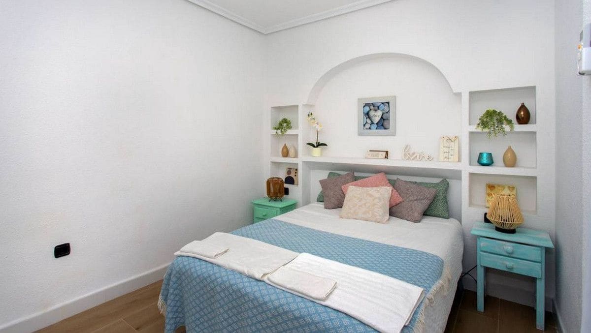 3 bedroom Apartment for sale in La Zenia with pool - € 330,000 (Ref: 10028313)