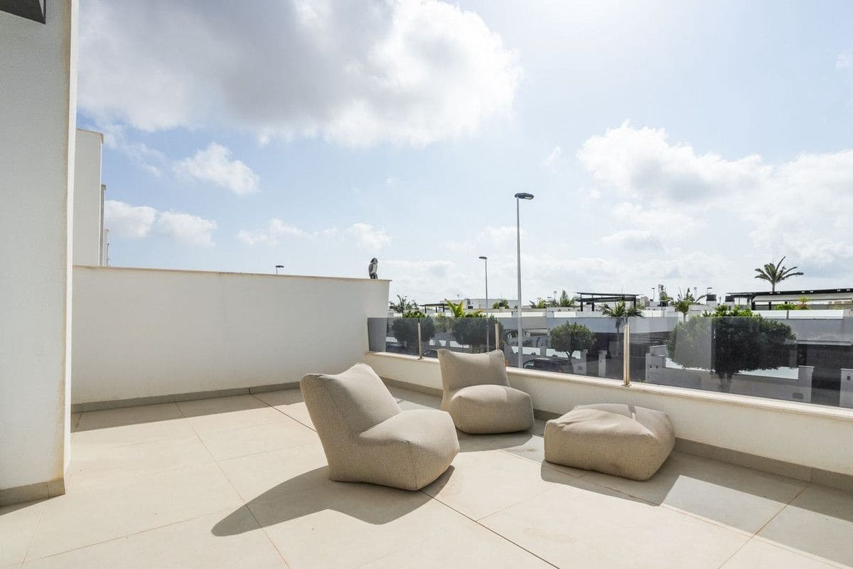 Chalet de 5 habitaciones en Lo Pagan en venta con piscina - 525.000 € (Ref: 10028322)
