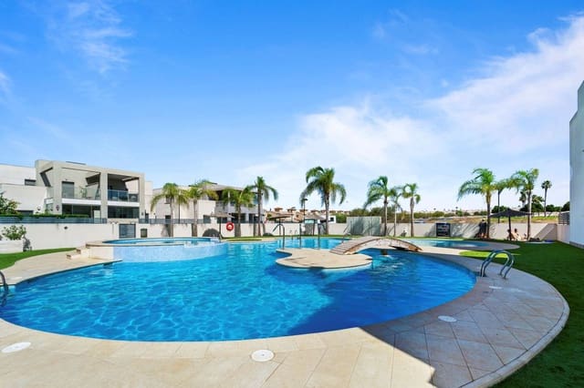 2 makuuhuone Huoneisto myytävänä paikassa Parque de las Naciones, Torrevieja - 259 000 € (Ref: 10028331)