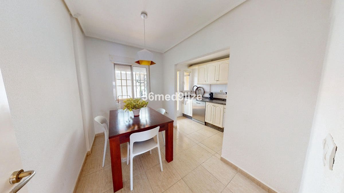 3 bedroom Villa for sale in Los Alcazares - € 250,000 (Ref: 10028332)