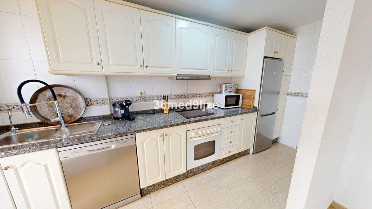 3 bedroom Villa for sale in Los Alcazares - € 250,000 (Ref: 10028332)