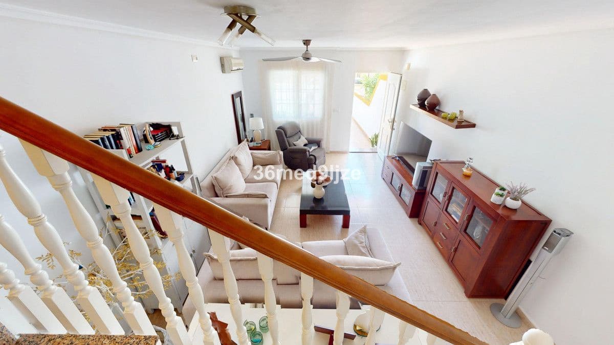 3 bedroom Villa for sale in Los Alcazares - € 250,000 (Ref: 10028332)