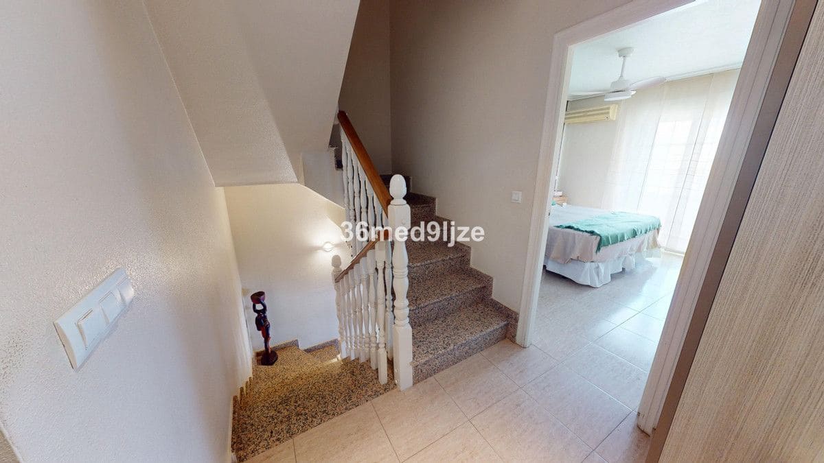 3 bedroom Villa for sale in Los Alcazares - € 250,000 (Ref: 10028332)