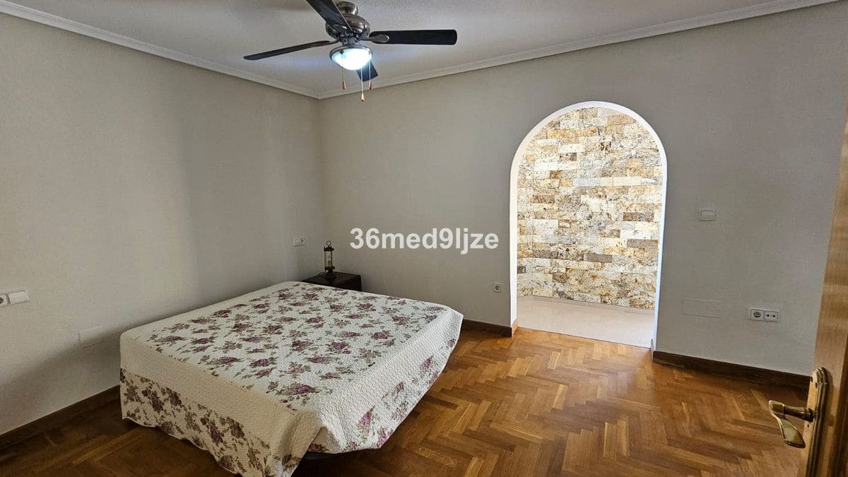 6 quarto Moradia para venda em Los Narejos com piscina - 599 000 € (Ref: 10028334)