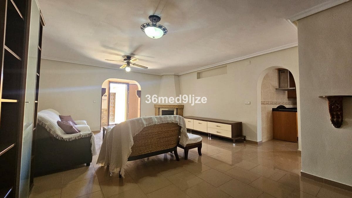 6 quarto Moradia para venda em Los Narejos com piscina - 599 000 € (Ref: 10028334)