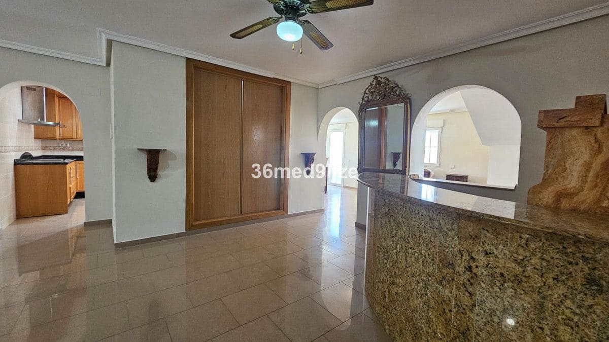 6 quarto Moradia para venda em Los Narejos com piscina - 599 000 € (Ref: 10028334)