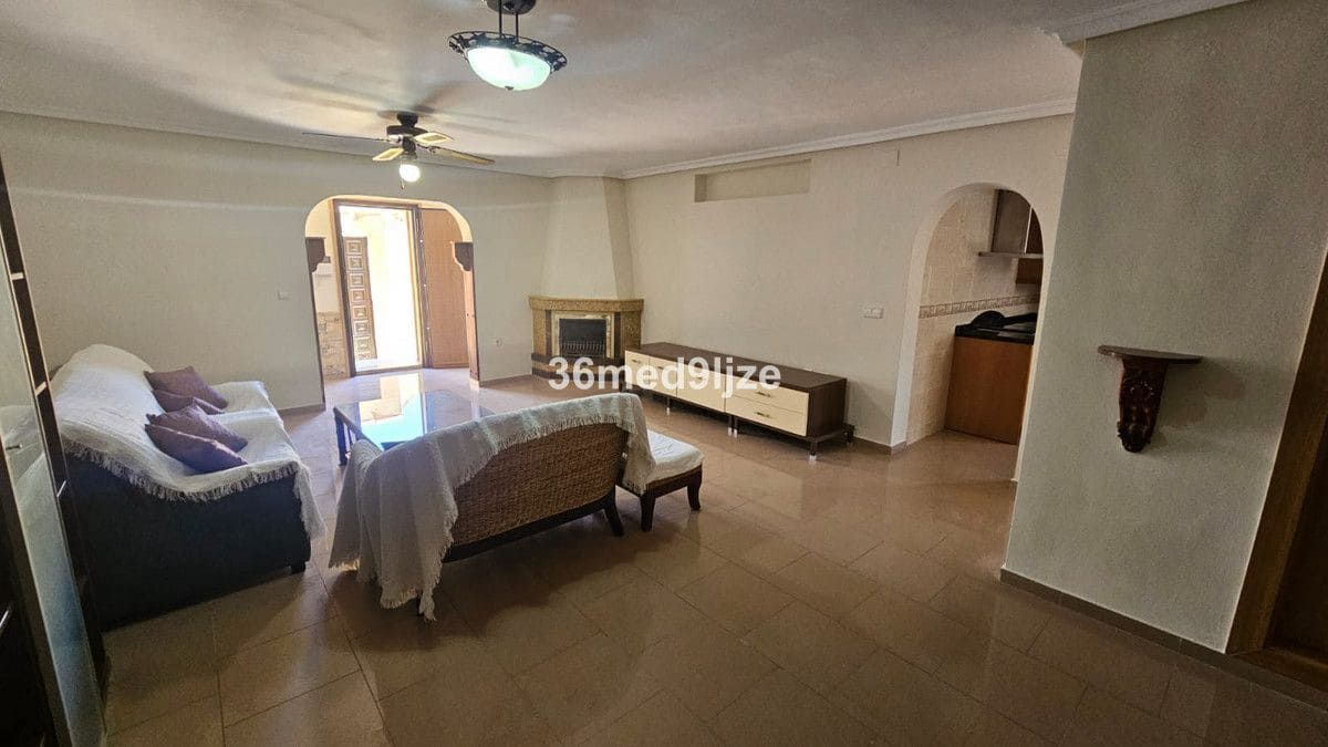 6 quarto Moradia para venda em Los Narejos com piscina - 599 000 € (Ref: 10028334)