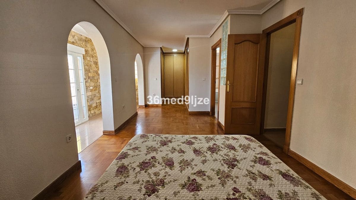 6 quarto Moradia para venda em Los Narejos com piscina - 599 000 € (Ref: 10028334)
