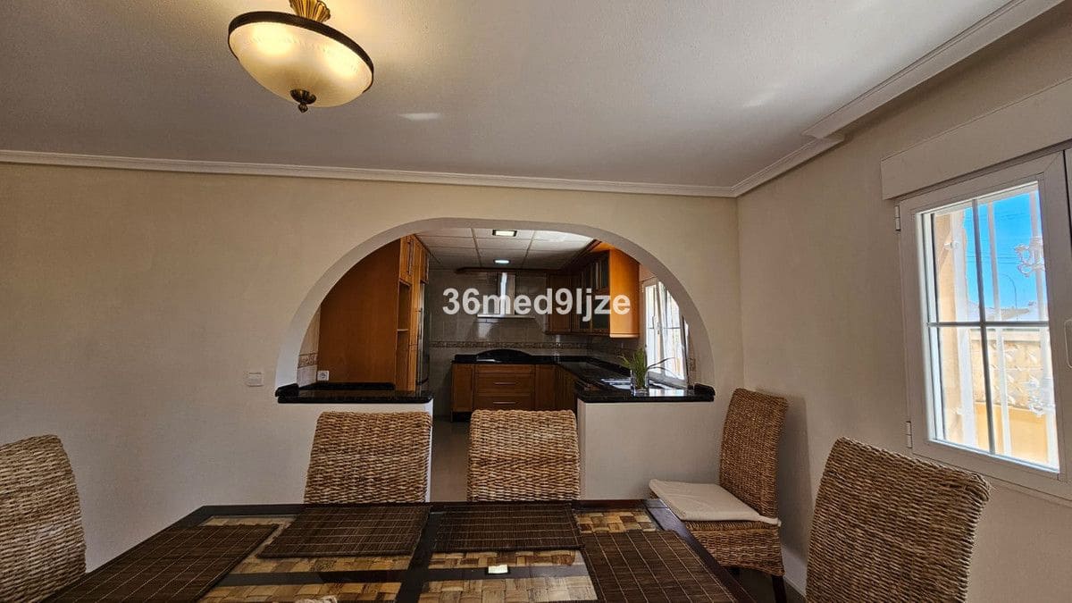 6 quarto Moradia para venda em Los Narejos com piscina - 599 000 € (Ref: 10028334)