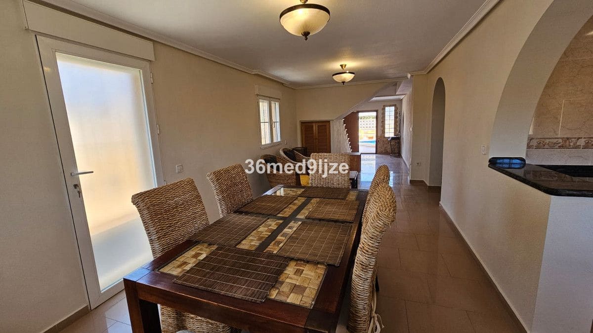 6 quarto Moradia para venda em Los Narejos com piscina - 599 000 € (Ref: 10028334)