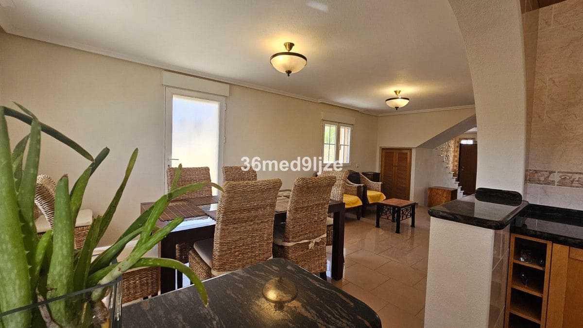 6 quarto Moradia para venda em Los Narejos com piscina - 599 000 € (Ref: 10028334)