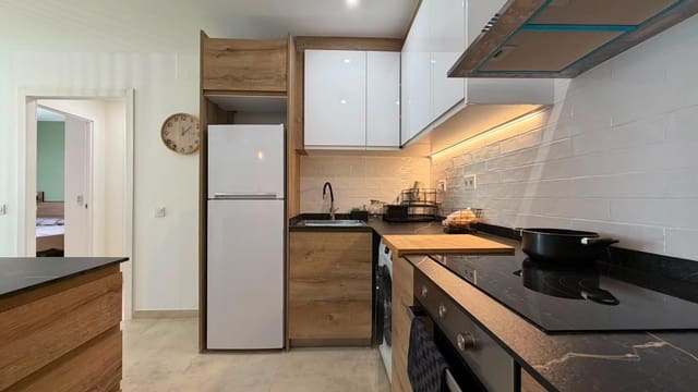 Bungalow de 2 habitaciones en La Veleta, Torrevieja en venta - 179.900 € (Ref: 10028340)