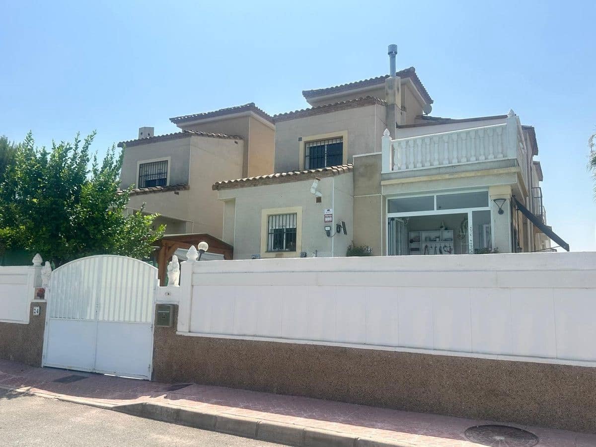 3 sovrum Villa till salu i Algorfa med pool - 296 000 € (Ref: 10028343)