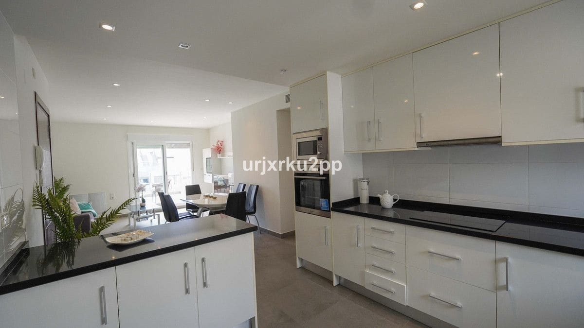 2 slaapkamer Appartement te koop in Aguas Nuevas met zwembad - € 285.000 (Ref: 10028344)