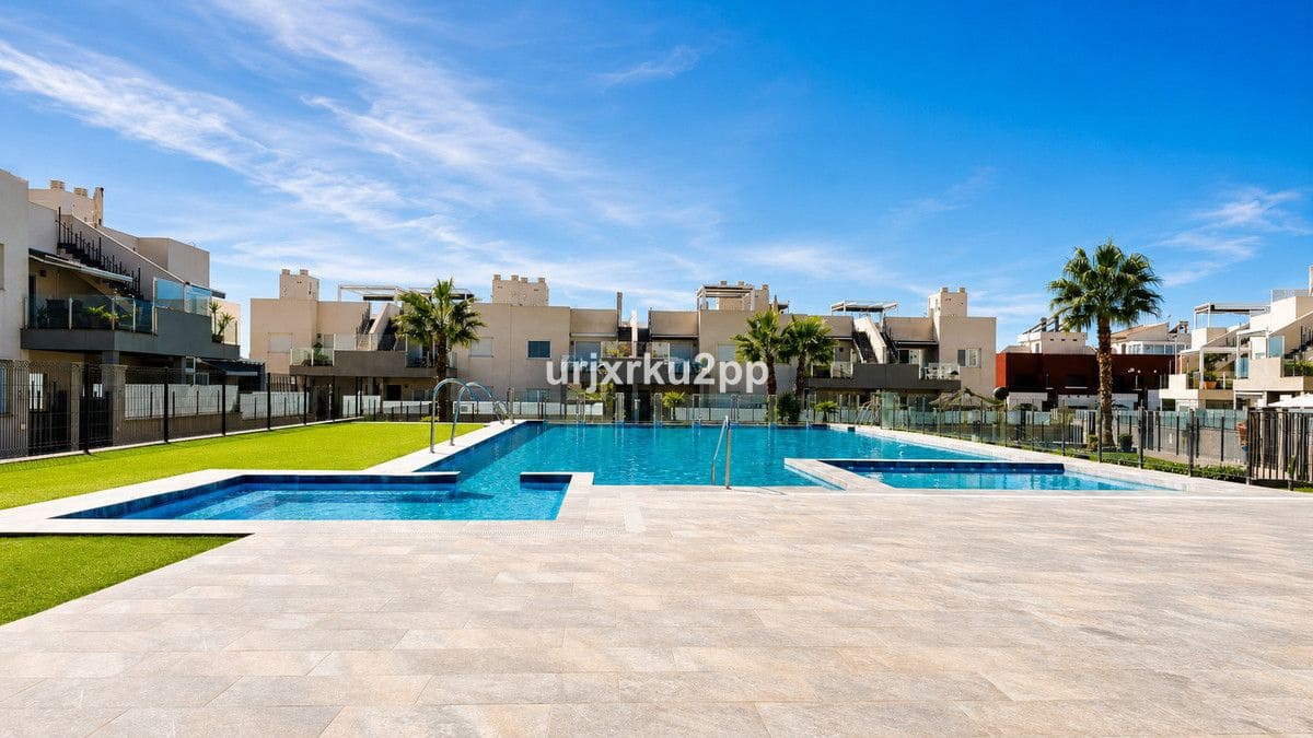 2 slaapkamer Appartement te koop in Aguas Nuevas met zwembad - € 285.000 (Ref: 10028344)