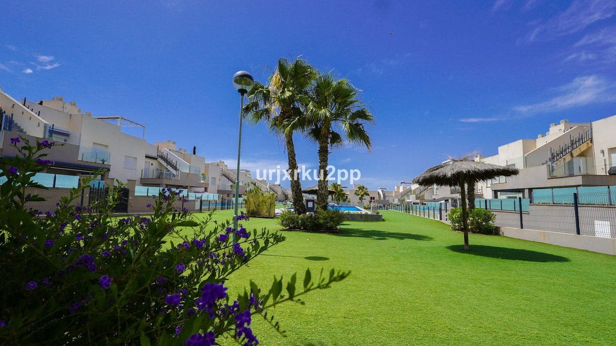 2 slaapkamer Appartement te koop in Aguas Nuevas met zwembad - € 285.000 (Ref: 10028344)