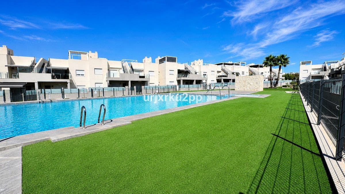 2 slaapkamer Appartement te koop in Aguas Nuevas met zwembad - € 285.000 (Ref: 10028344)