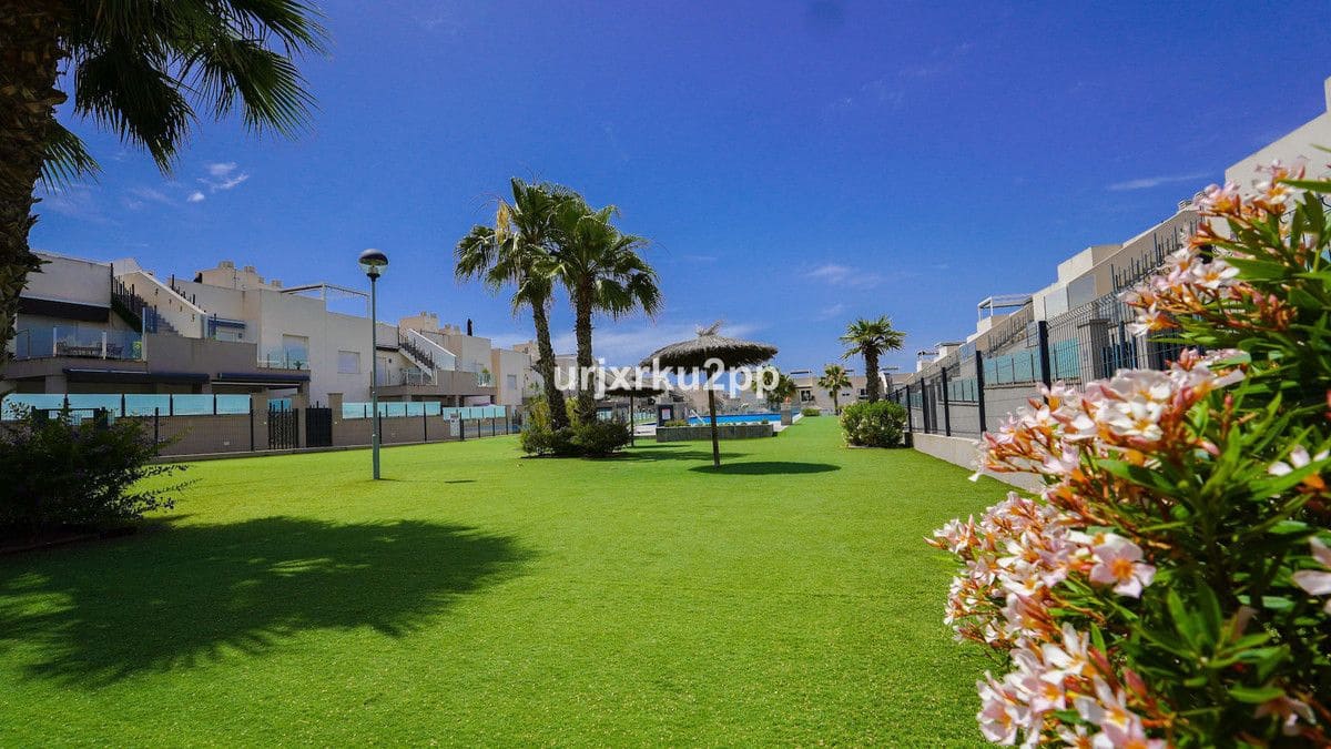2 slaapkamer Appartement te koop in Aguas Nuevas met zwembad - € 285.000 (Ref: 10028344)