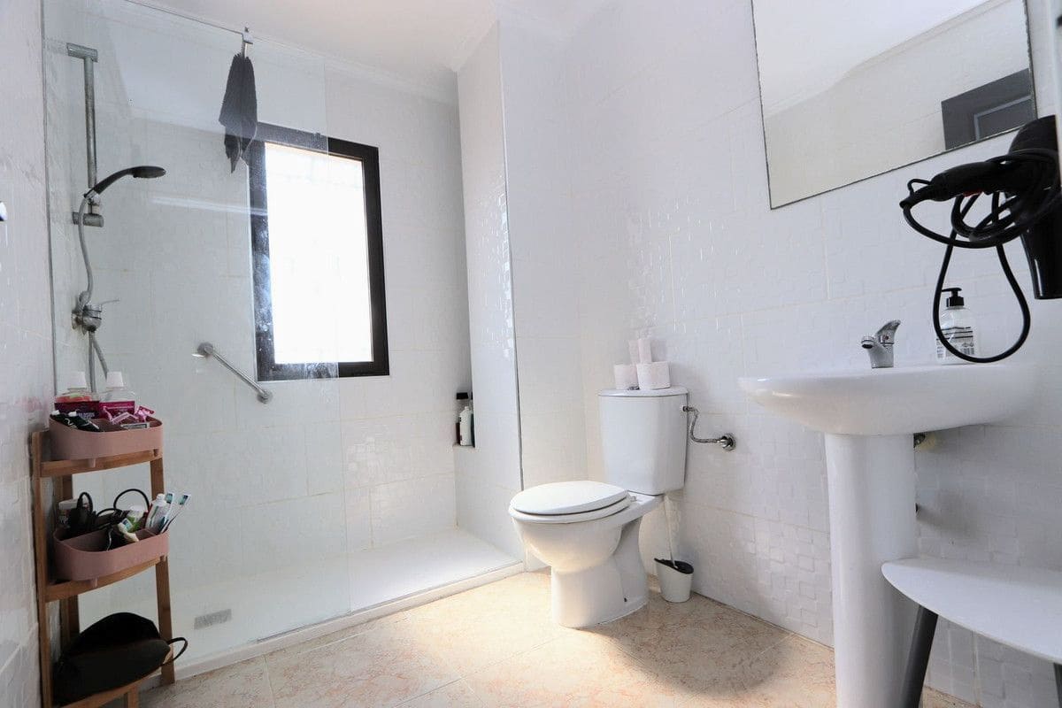 2 makuuhuone Huvila myytävänä paikassa Orihuela Costa mukana uima-altaan - 218 000 € (Ref: 10028345)