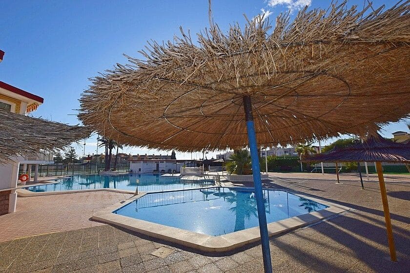 3 bedroom Villa for sale in Torrevieja with pool - € 264,900 (Ref: 10028350)
