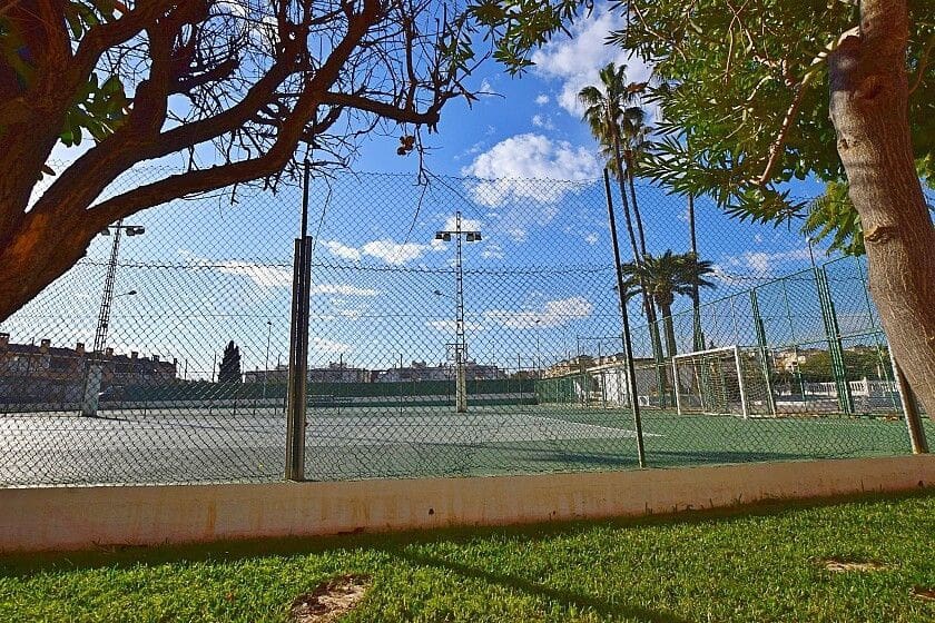 3 bedroom Villa for sale in Torrevieja with pool - € 264,900 (Ref: 10028350)
