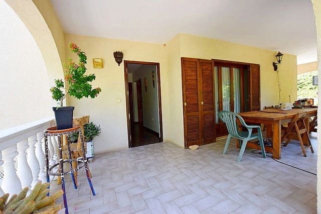 3 bedroom Villa for sale in Villamartín - Las Filipinas, Orihuela with pool - € 595,000 (Ref: 10028355)