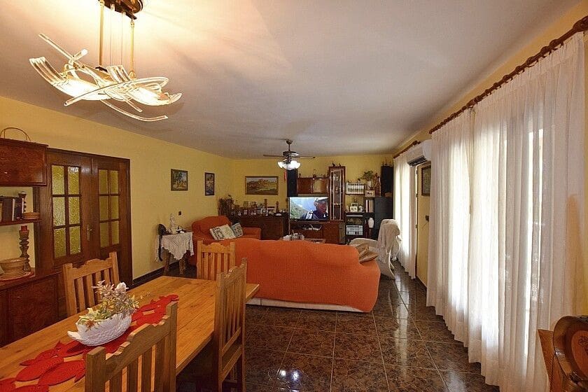 3 bedroom Villa for sale in Orihuela Costa with pool - € 595,000 (Ref: 10028355)