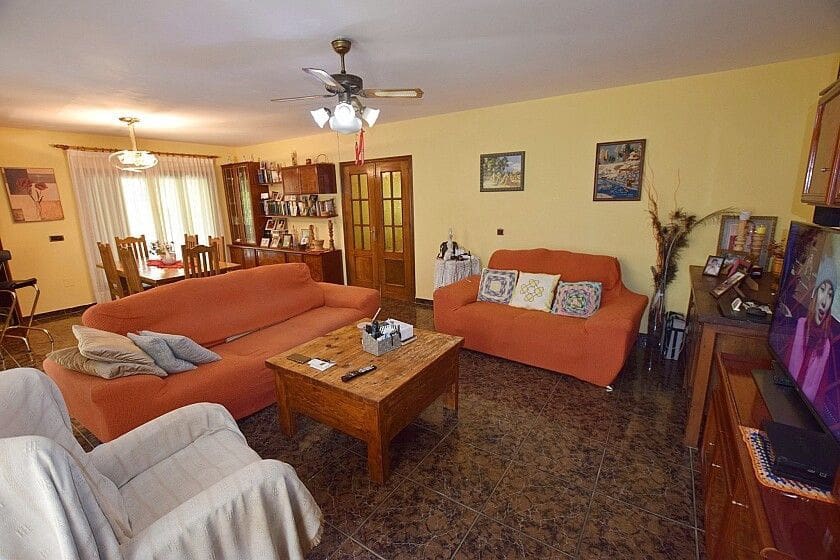 3 bedroom Villa for sale in Orihuela Costa with pool - € 595,000 (Ref: 10028355)