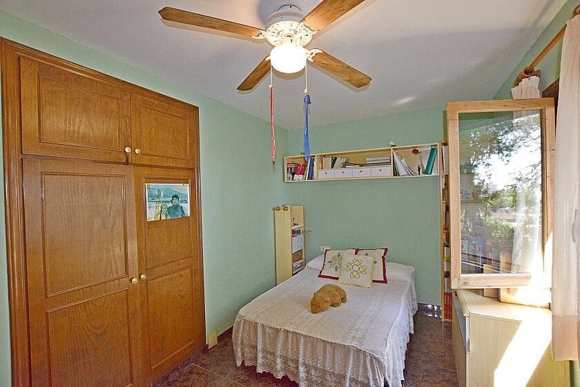 3 bedroom Villa for sale in Orihuela Costa with pool - € 595,000 (Ref: 10028355)