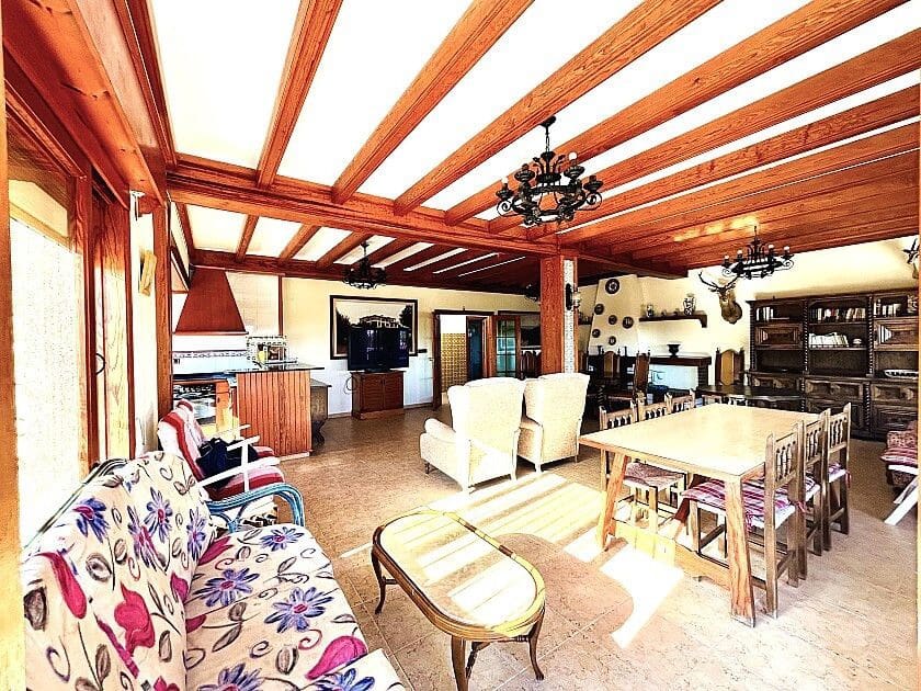 10 makuuhuone Huvila myytävänä paikassa Campoamor mukana uima-altaan - 1 100 000 € (Ref: 10028358)