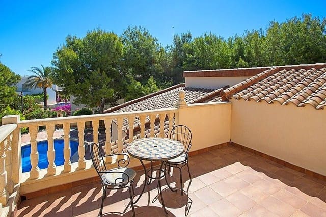 4 soveværelse Villa til salg i Punta Prima, Orihuela - € 890.000 (Ref: 10028360)