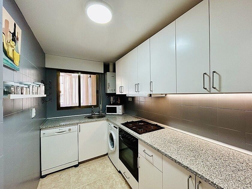 3 makuuhuone Huoneisto myytävänä paikassa Torrevieja mukana uima-altaan - 196 500 € (Ref: 10028363)