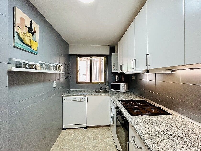 3 makuuhuone Huoneisto myytävänä paikassa Torrevieja mukana uima-altaan - 196 500 € (Ref: 10028363)