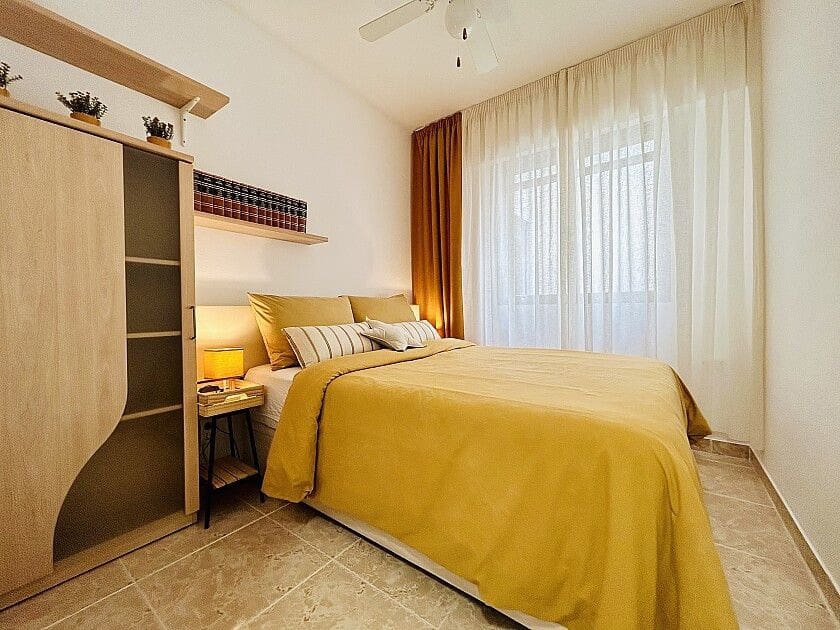 3 makuuhuone Huoneisto myytävänä paikassa Torrevieja mukana uima-altaan - 196 500 € (Ref: 10028363)