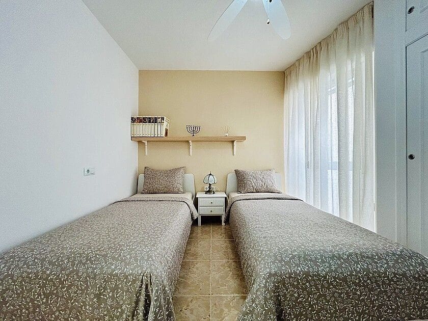 3 makuuhuone Huoneisto myytävänä paikassa Torrevieja mukana uima-altaan - 196 500 € (Ref: 10028363)