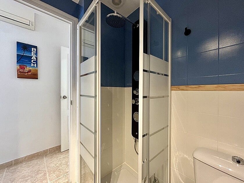 3 makuuhuone Huoneisto myytävänä paikassa Torrevieja mukana uima-altaan - 196 500 € (Ref: 10028363)
