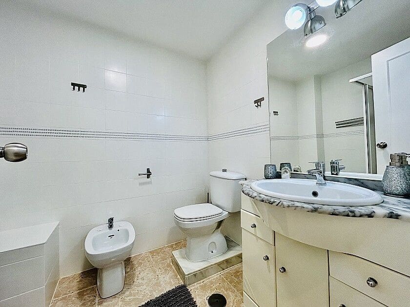 3 makuuhuone Huoneisto myytävänä paikassa Torrevieja mukana uima-altaan - 196 500 € (Ref: 10028363)