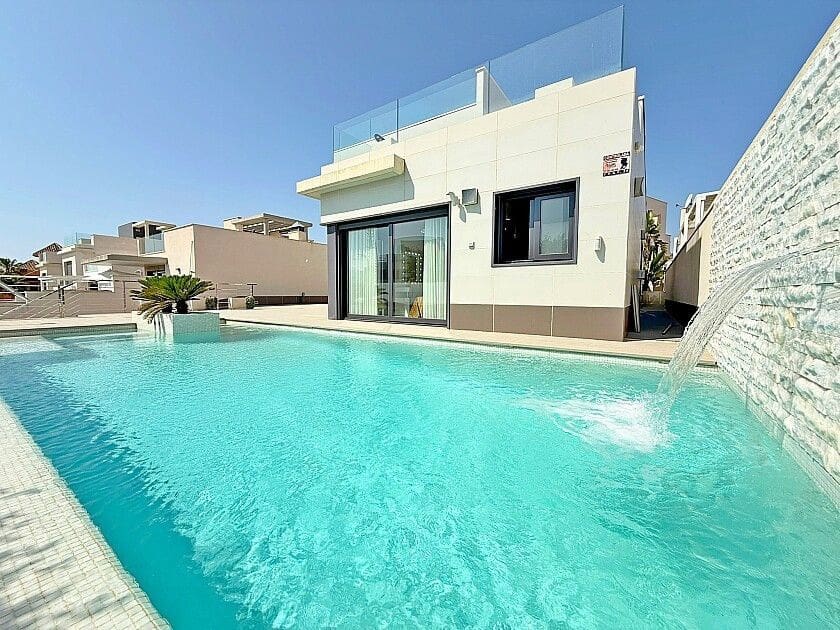 5 Zimmer Villa zu verkaufen in San Miguel de Salinas - 899.000 € (Ref: 10028364)