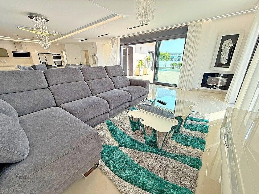 5 Zimmer Villa zu verkaufen in San Miguel de Salinas - 899.000 € (Ref: 10028364)